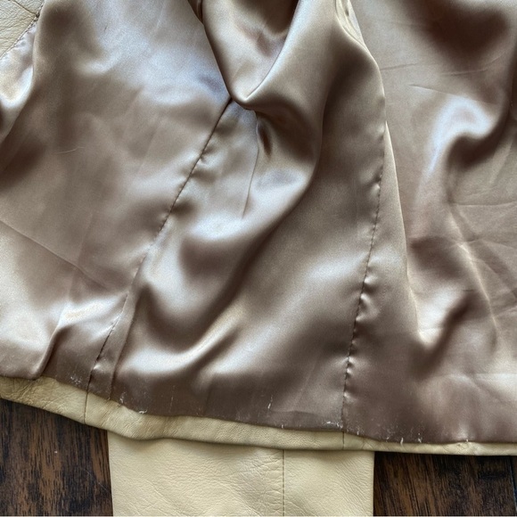 Tanners Avenue Women Leather Jacket - Picture 9 of 16